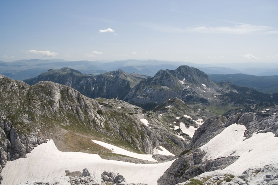 Zubci, Osobac