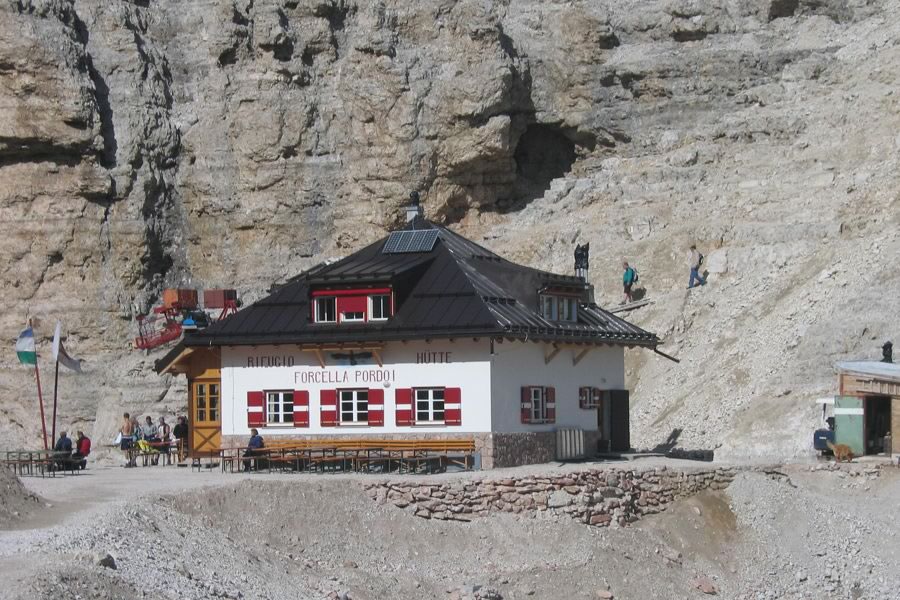 Rifugio Forcella del Pordoi