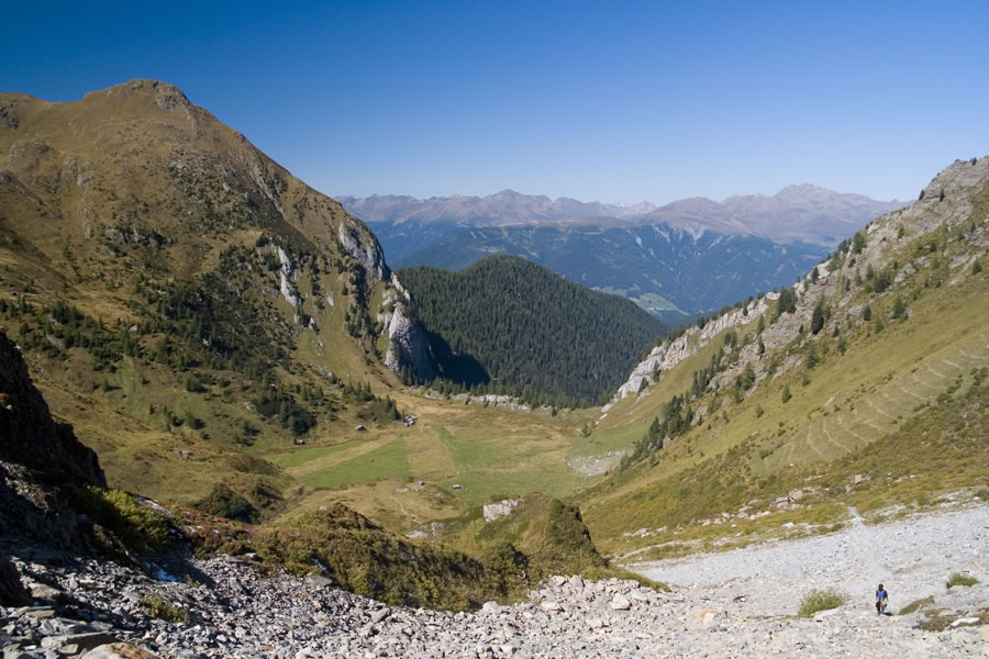 Gatterspitze, Obstanser Wiesenboden