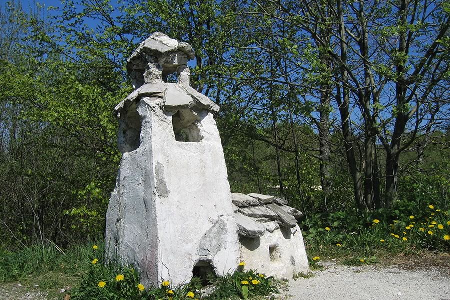 Ob ostankih cerkve sv. Elije